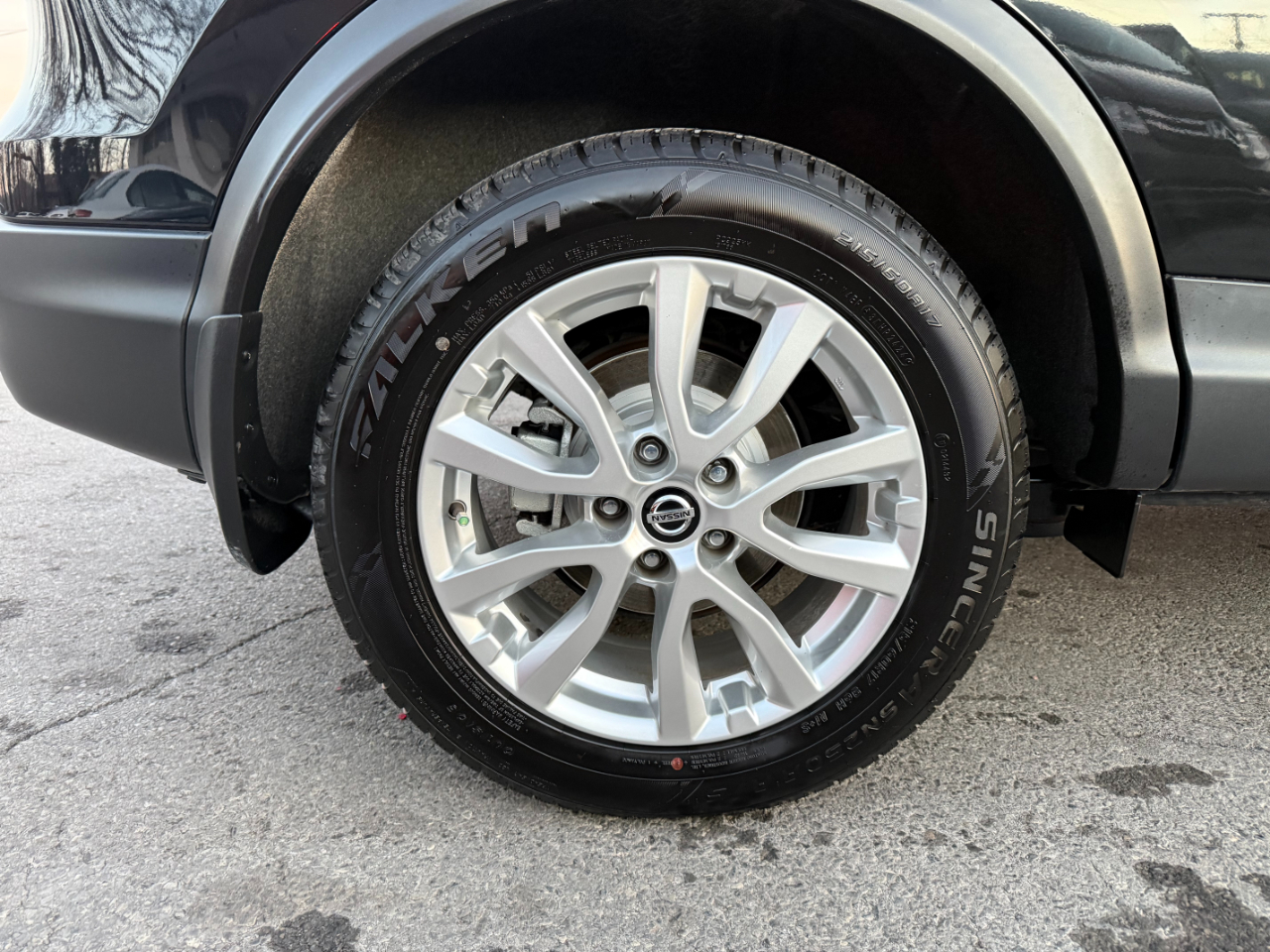 Nissan Rogue Sport FWD SV 2021