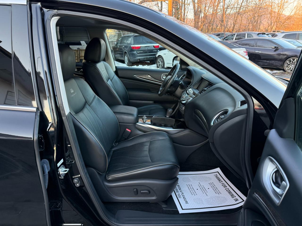Infiniti JX35  2013