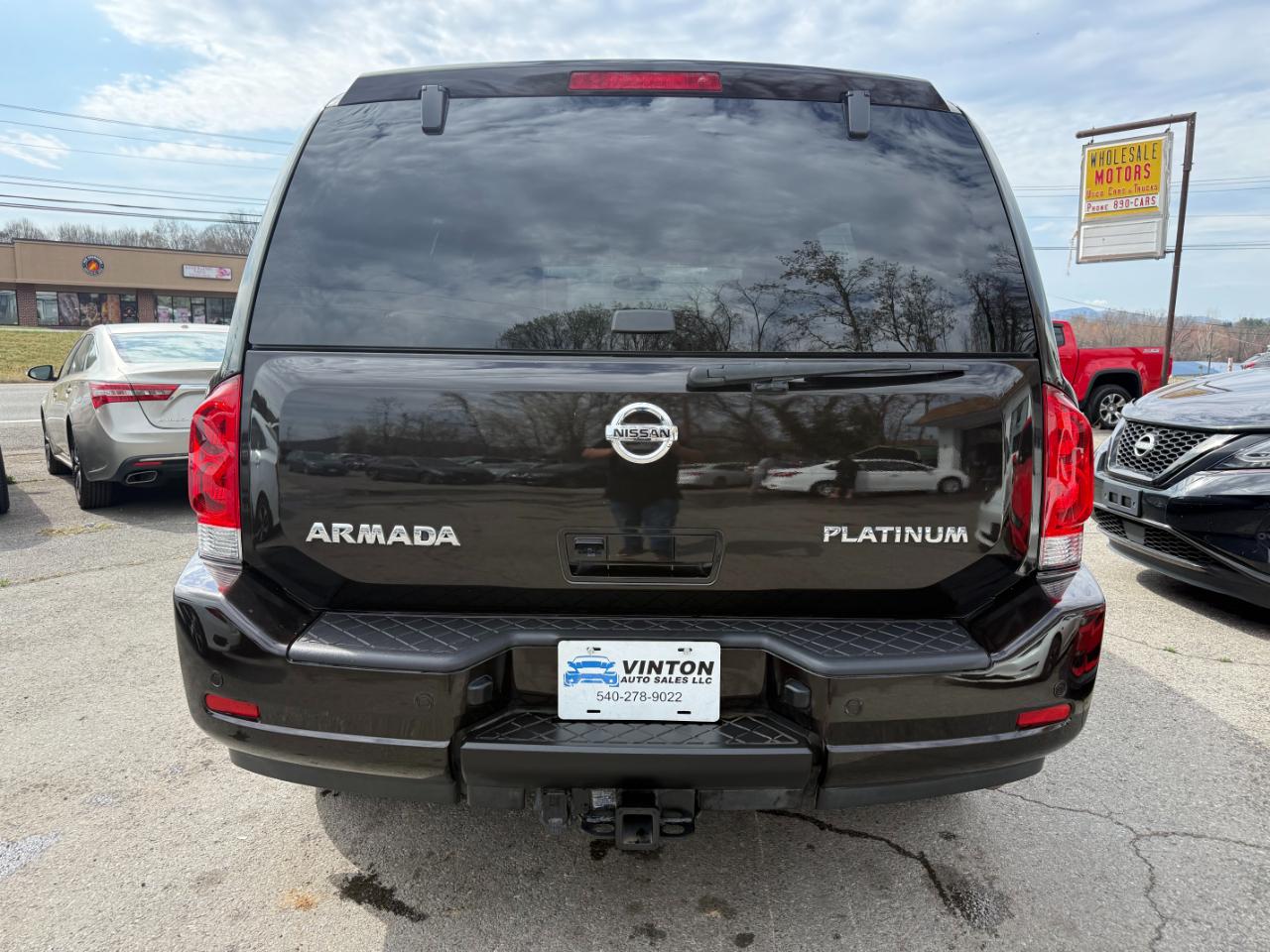 Nissan Armada  2015
