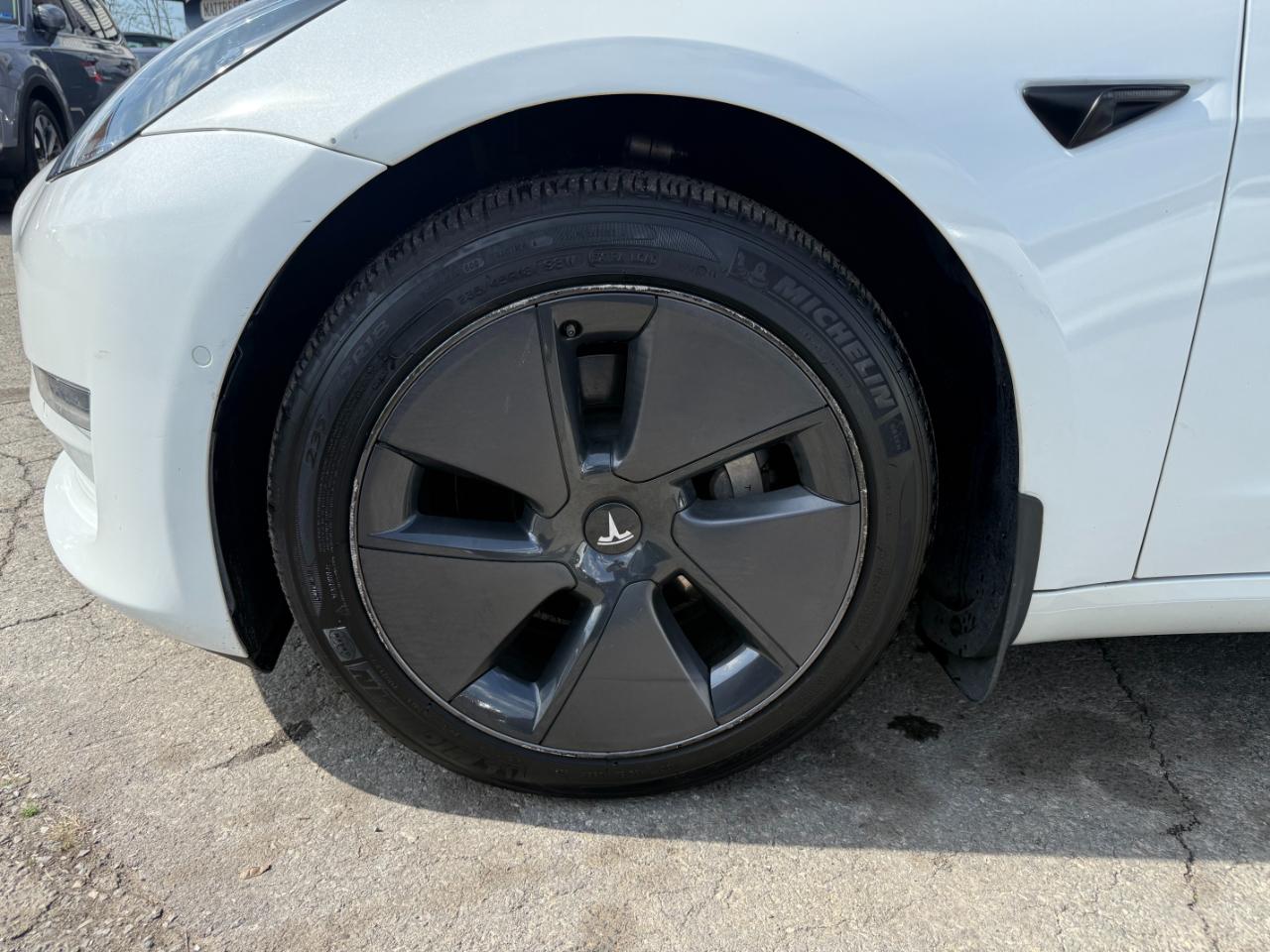 Tesla Model 3 Standard Range Plus RWD 2021