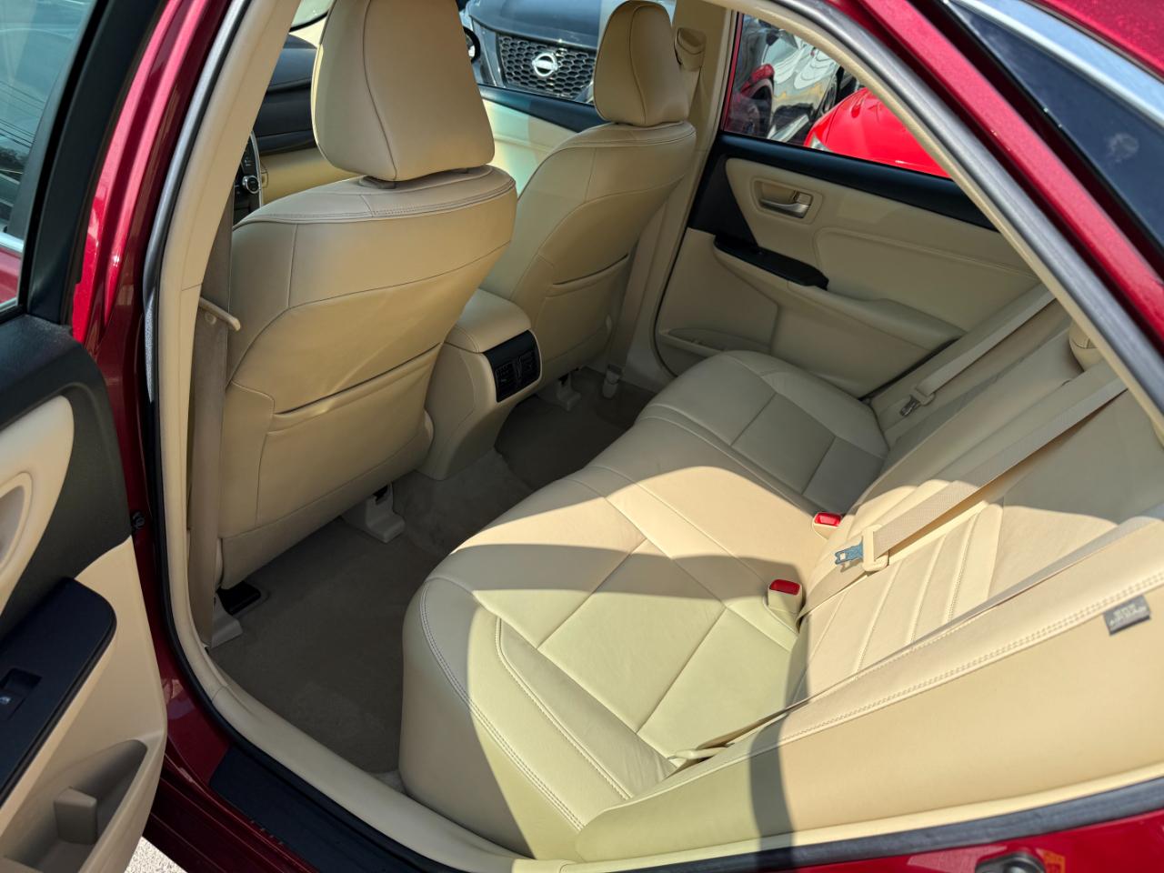 Toyota Camry XLE Auto (Natl) 2017