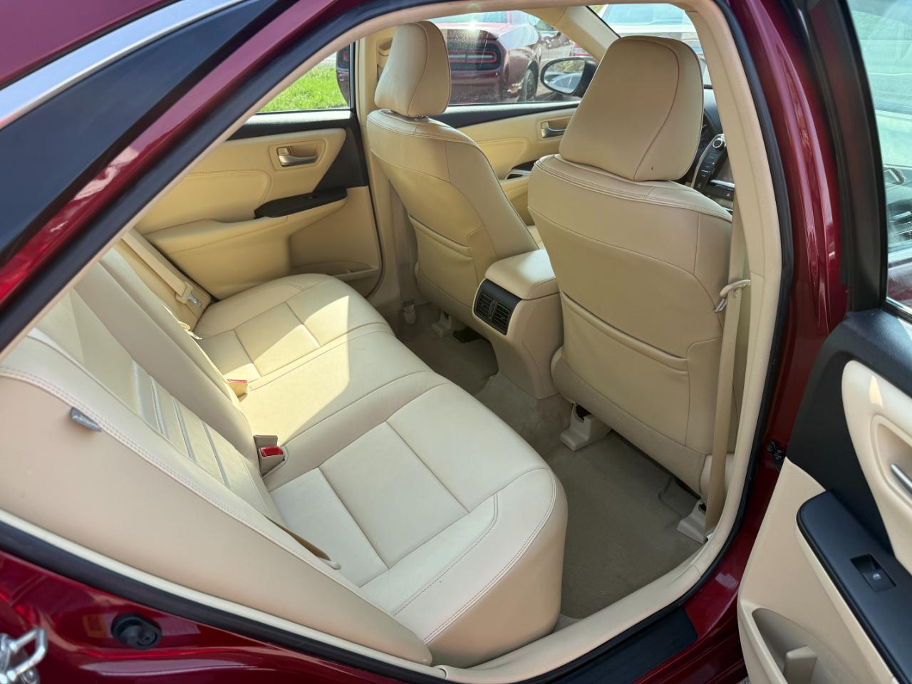 Toyota Camry XLE Auto (Natl) 2017