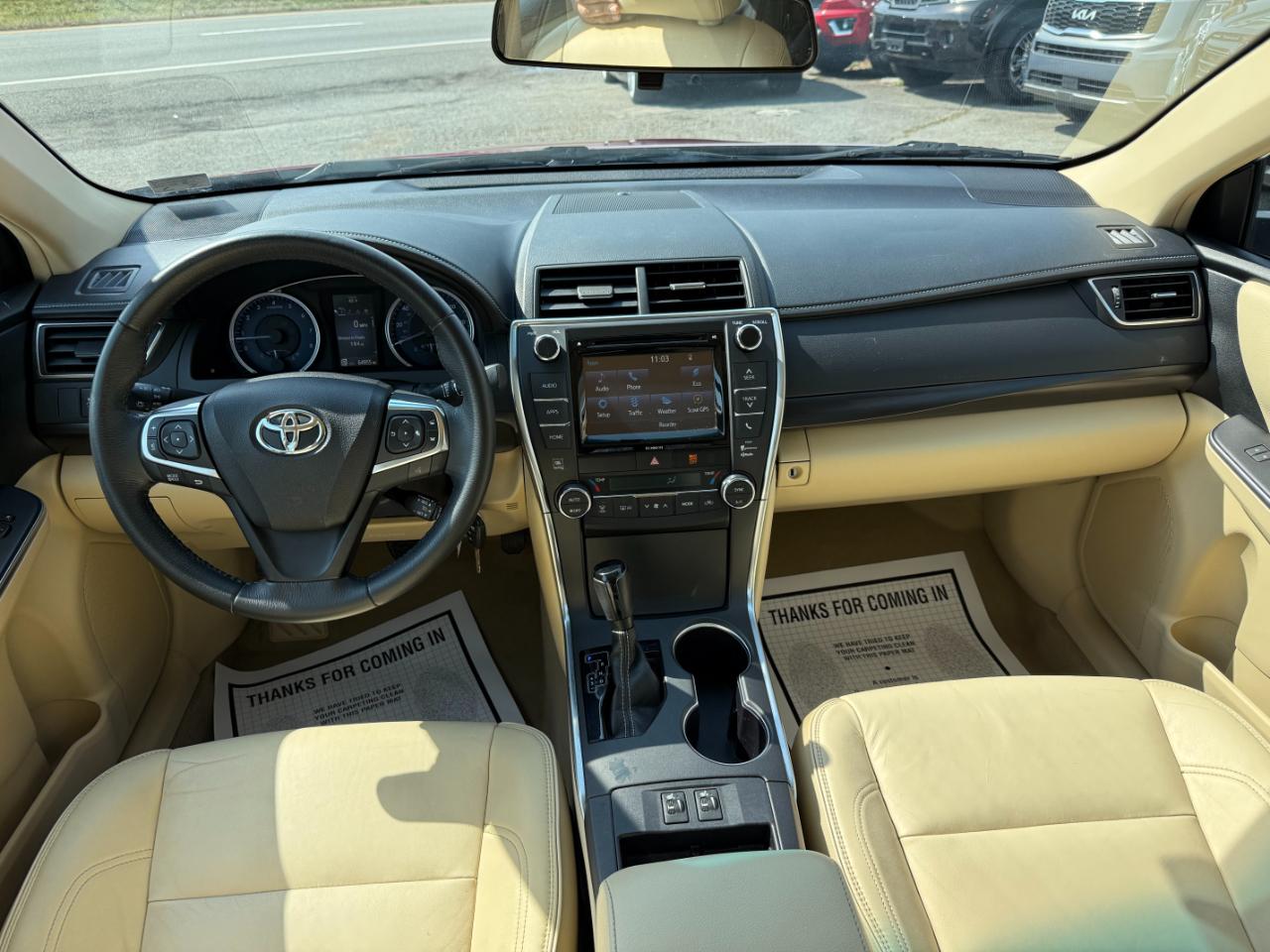 Toyota Camry XLE Auto (Natl) 2017