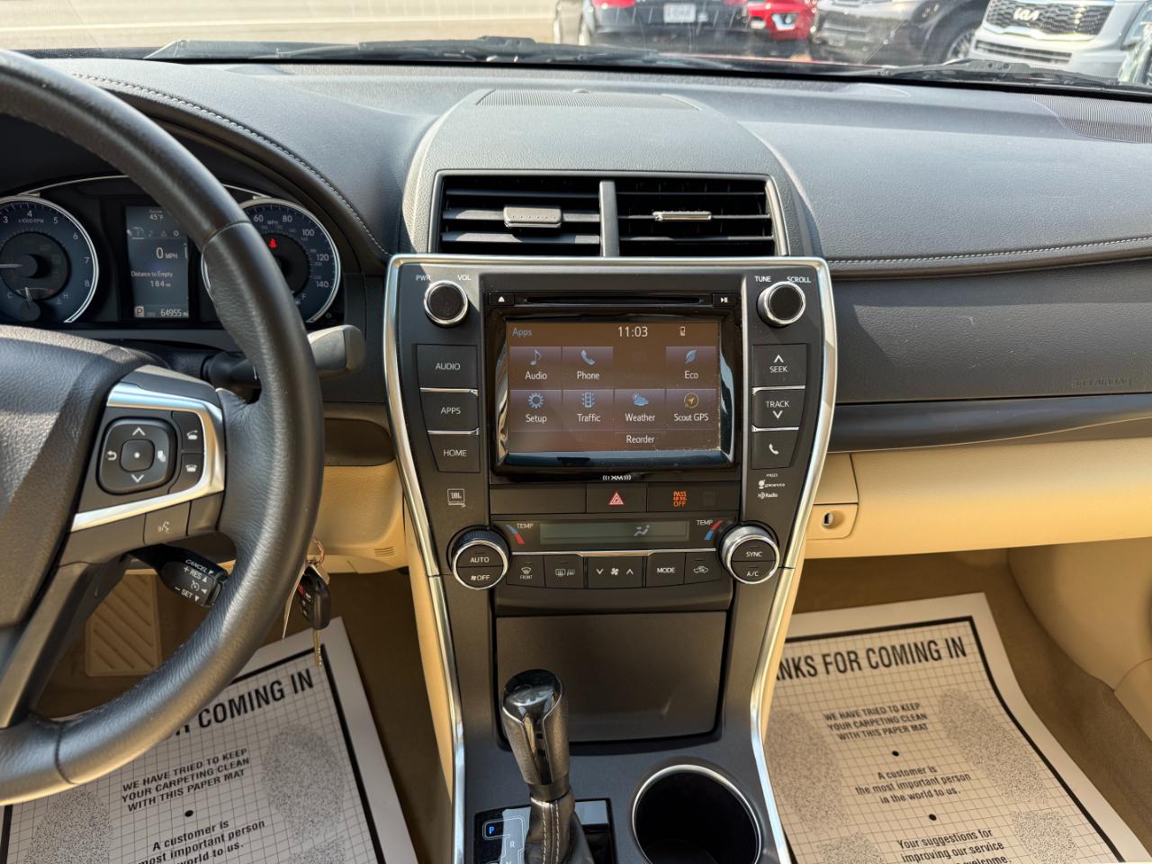 Toyota Camry XLE Auto (Natl) 2017