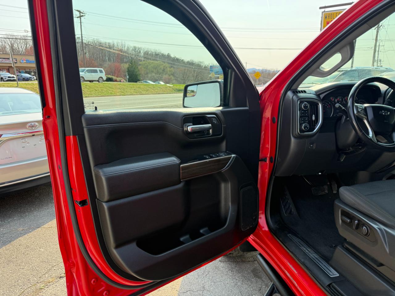 Chevrolet Silverado 1500 4WD Crew Cab 147" LT Trail Boss 2021