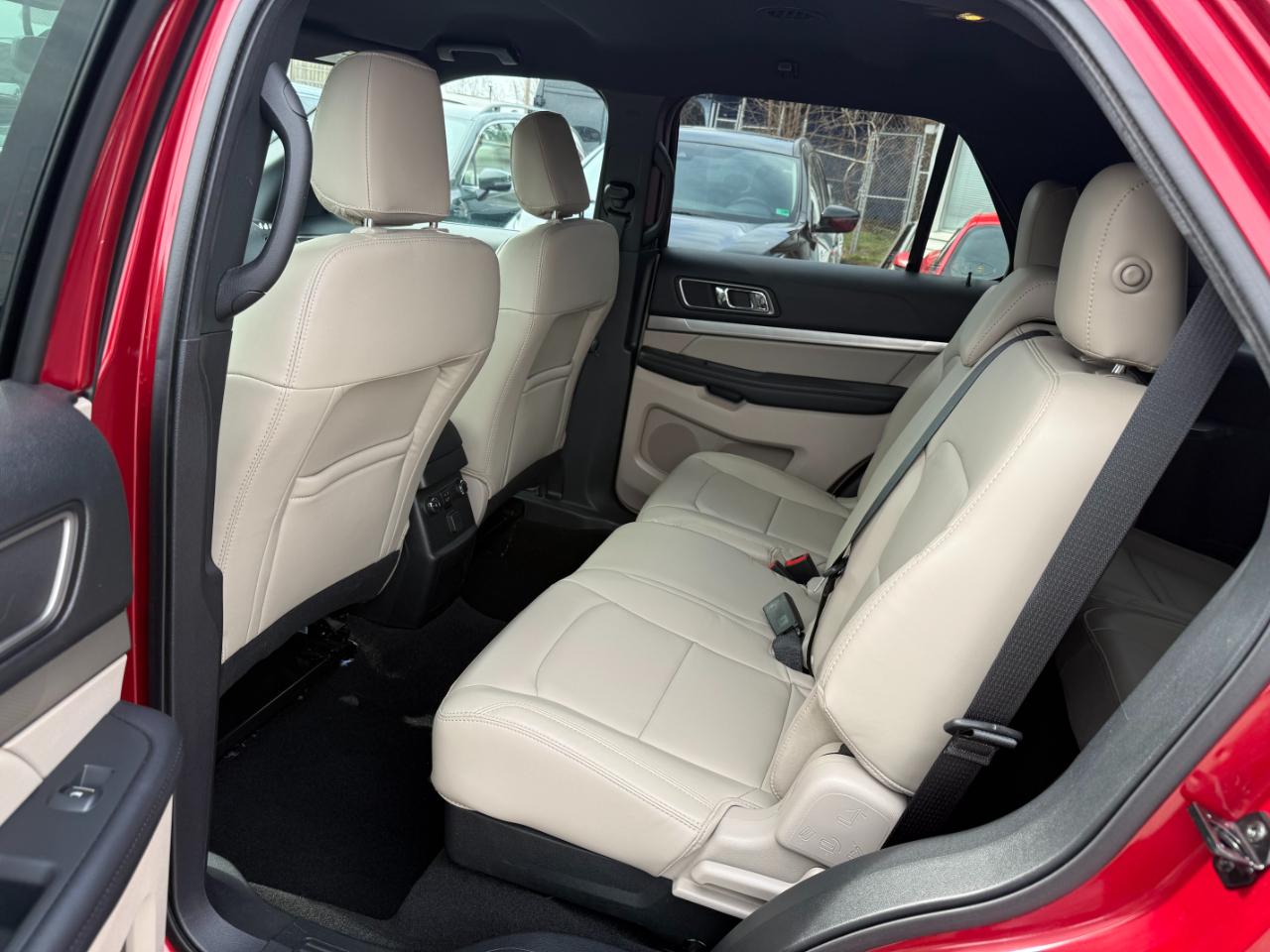 Ford Explorer XLT 4WD 2019