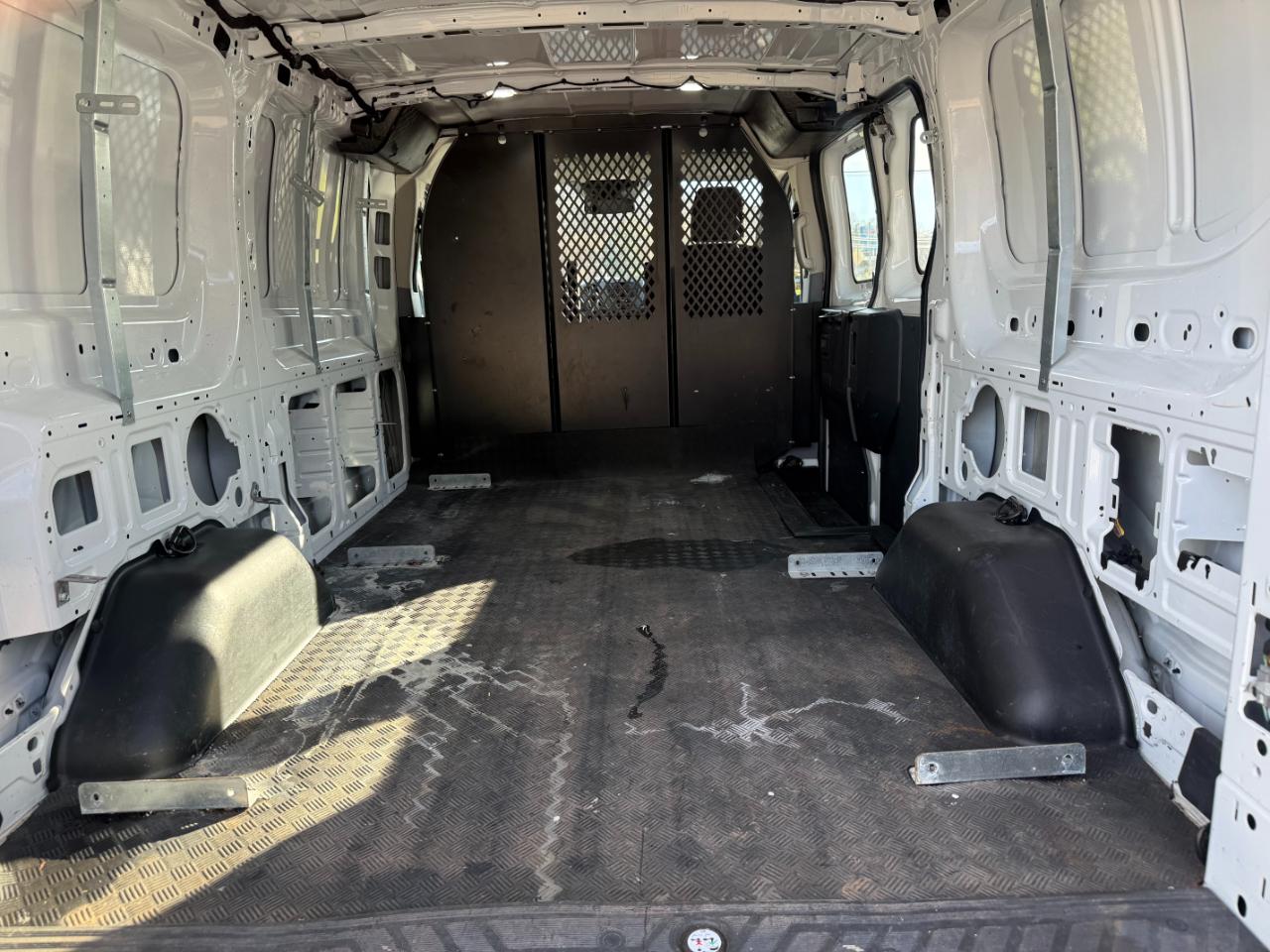 Ford Transit Van T-250 130" Low Rf 9000 GVWR Swing-Out RH Dr 2018