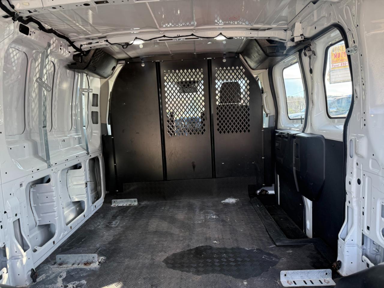 Ford Transit Van T-250 130" Low Rf 9000 GVWR Swing-Out RH Dr 2018