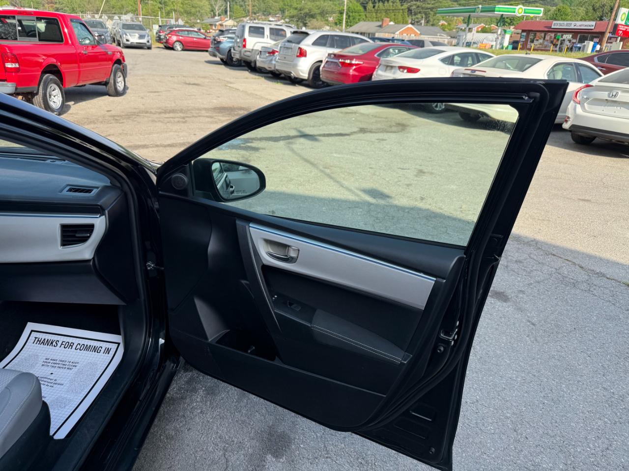 Toyota Corolla LE Premium 4D Sedan 2015