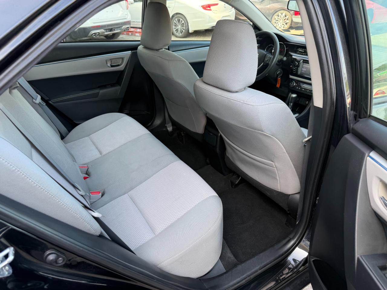 Toyota Corolla LE Premium 4D Sedan 2015