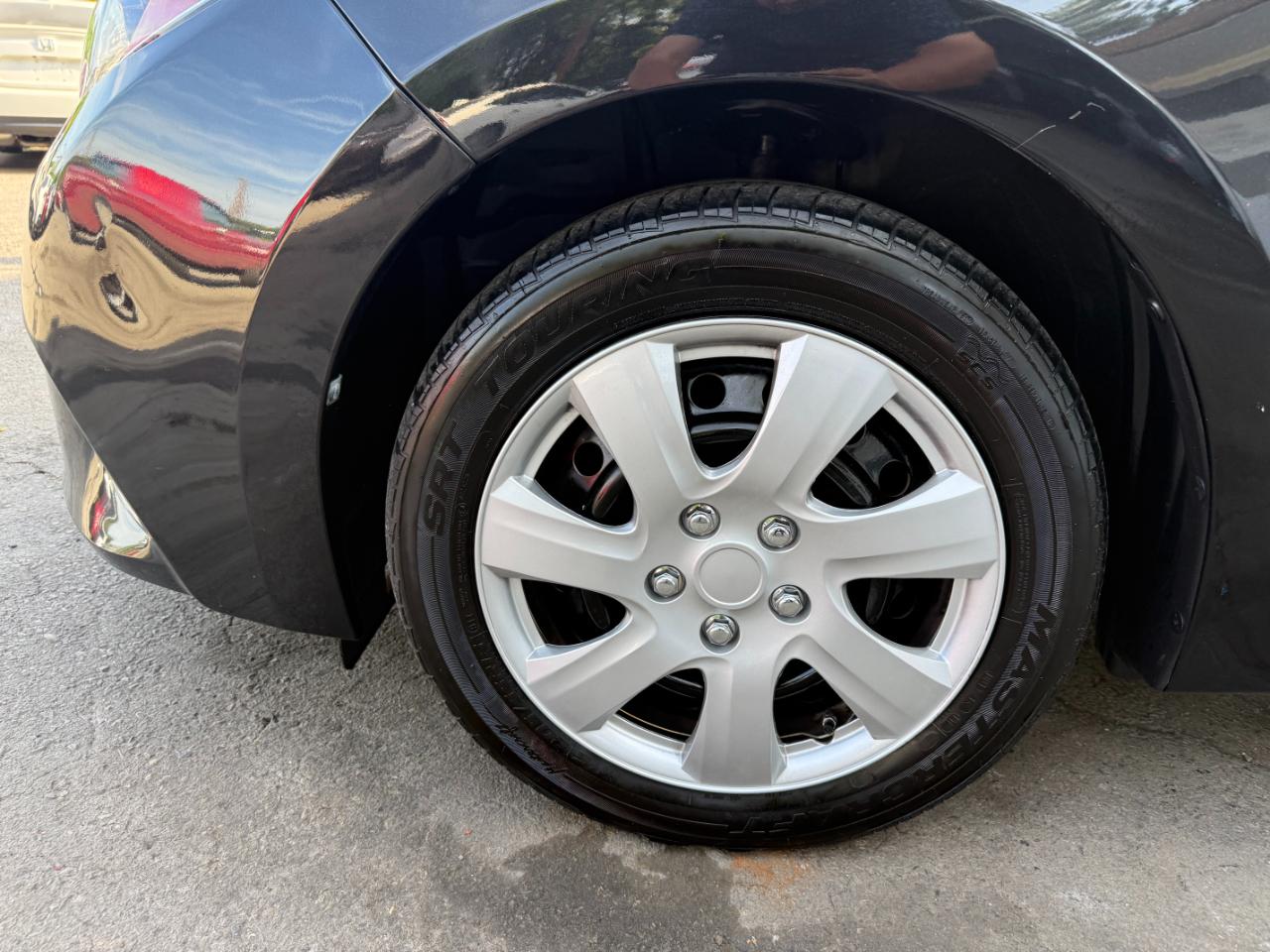 Toyota Corolla LE Premium 4D Sedan 2015