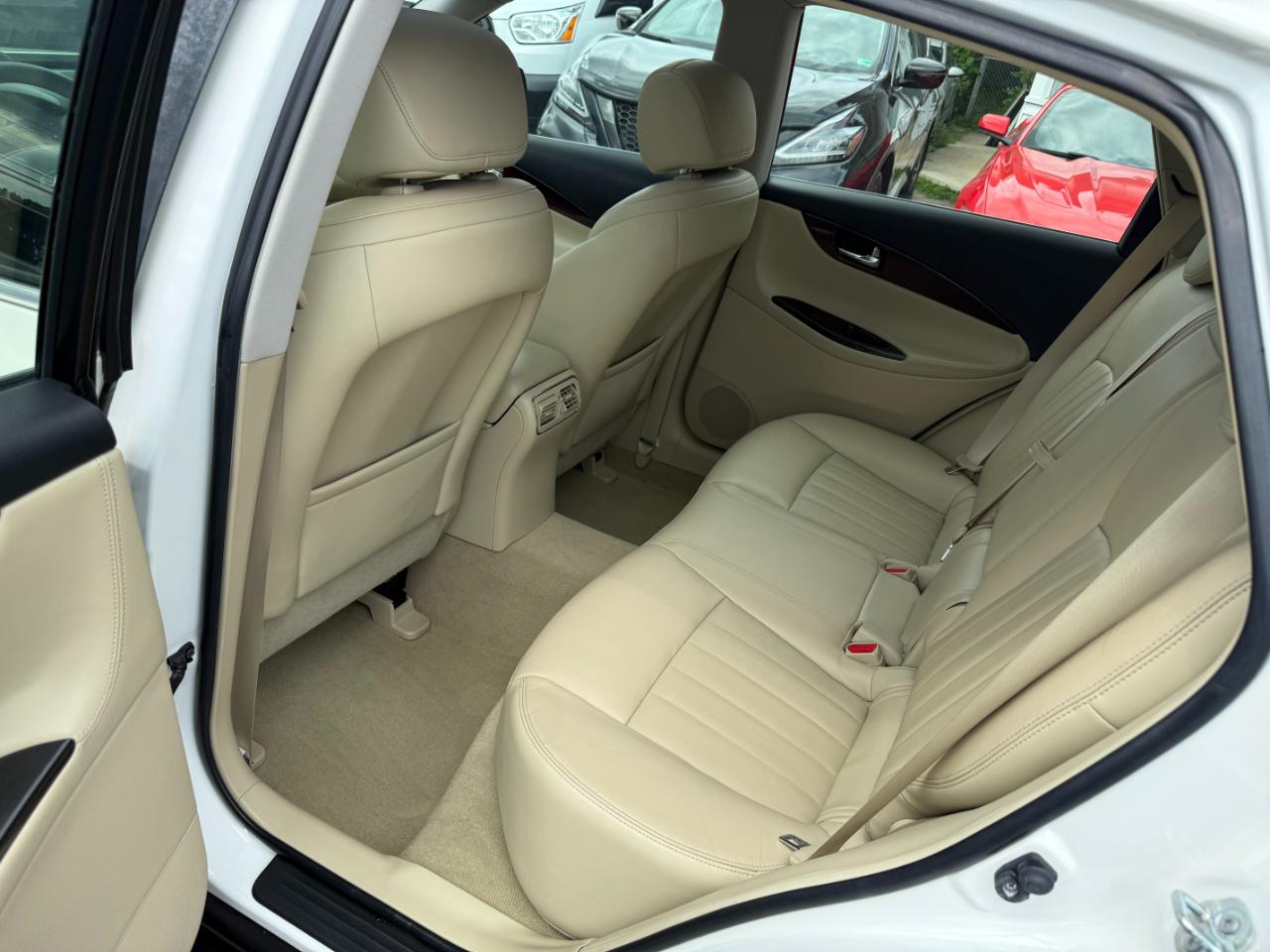 Infiniti QX50 LUXE AWD 2016