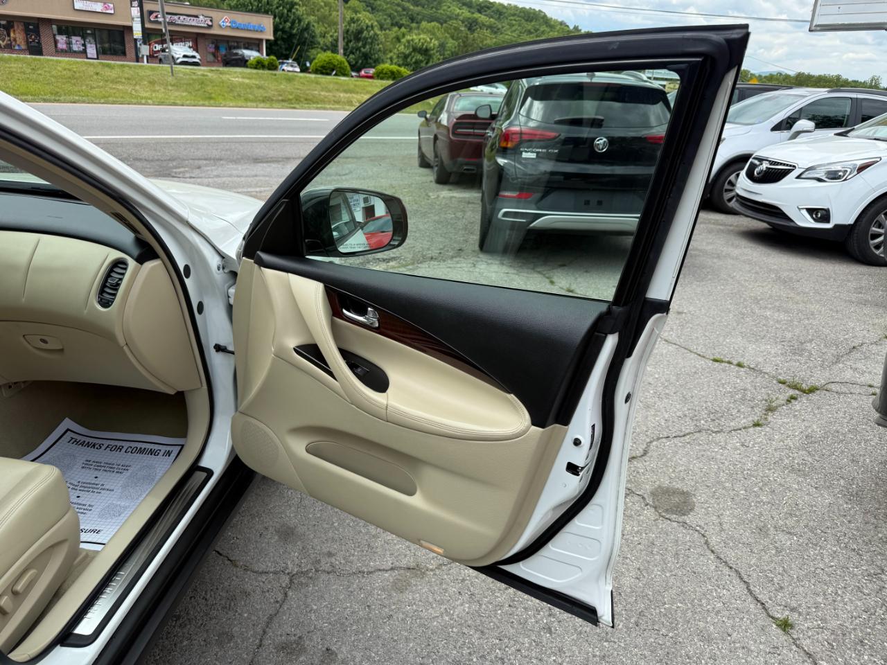 Infiniti QX50 LUXE AWD 2016