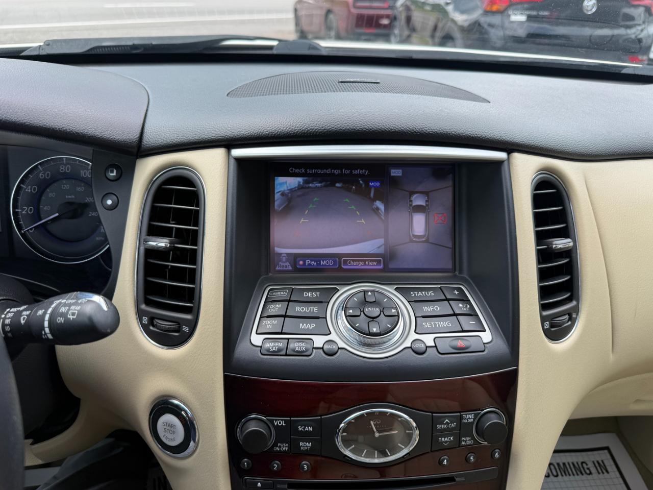 Infiniti QX50 LUXE AWD 2016