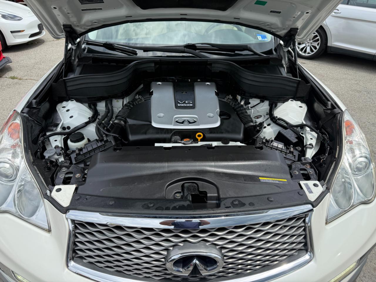 Infiniti QX50 LUXE AWD 2016