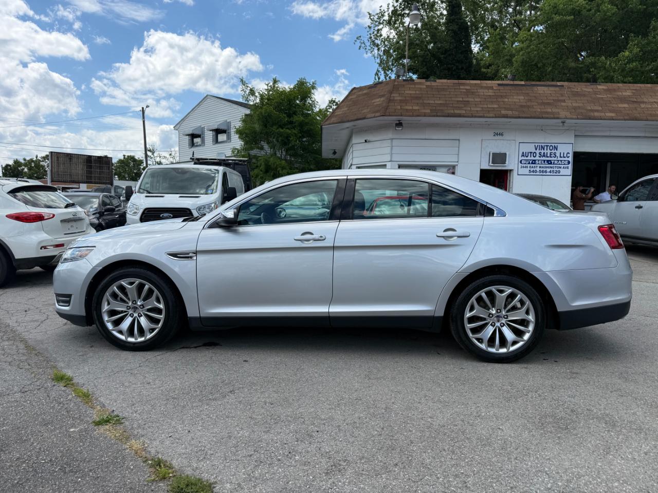 Ford Taurus Limited 2017