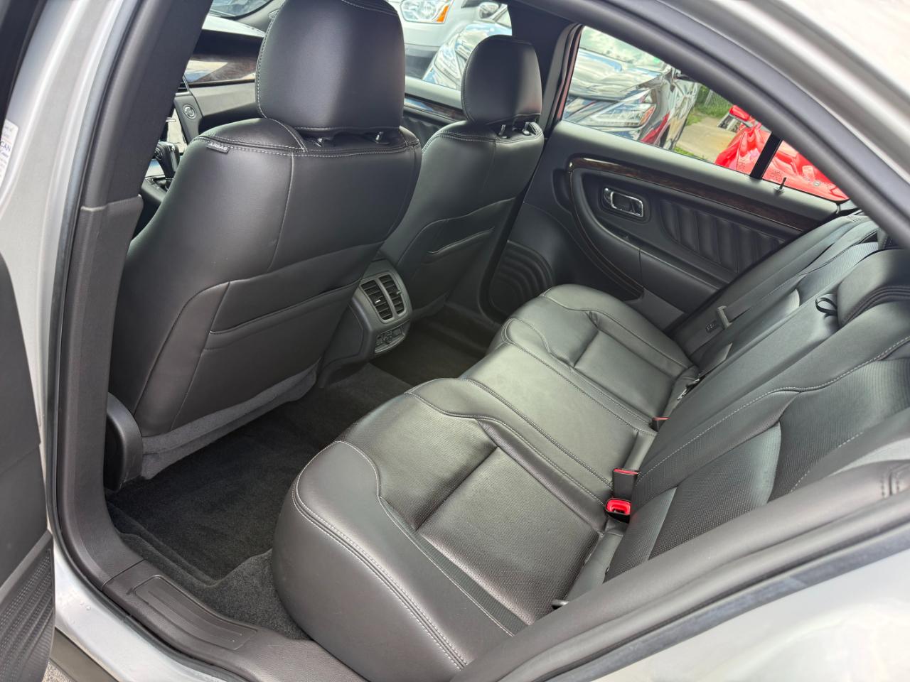 Ford Taurus Limited 2017