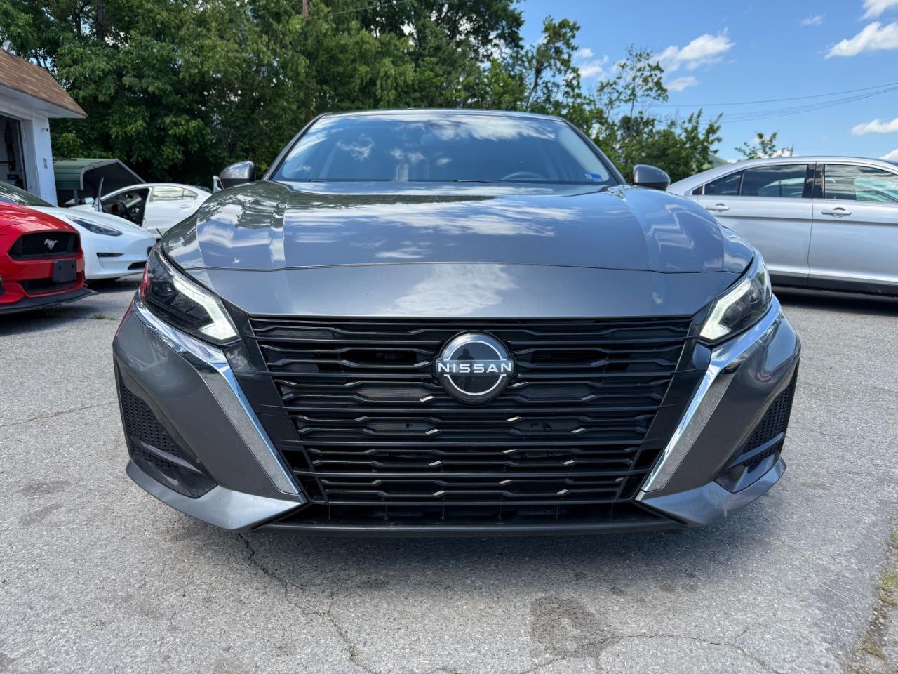 Nissan Altima 2.5 SV Sedan 2023