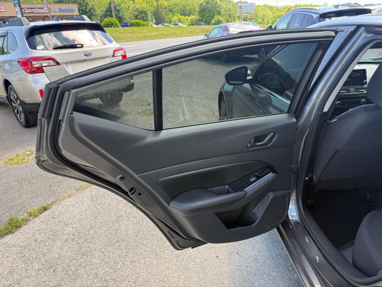 Nissan Altima 2.5 SV Sedan 2023