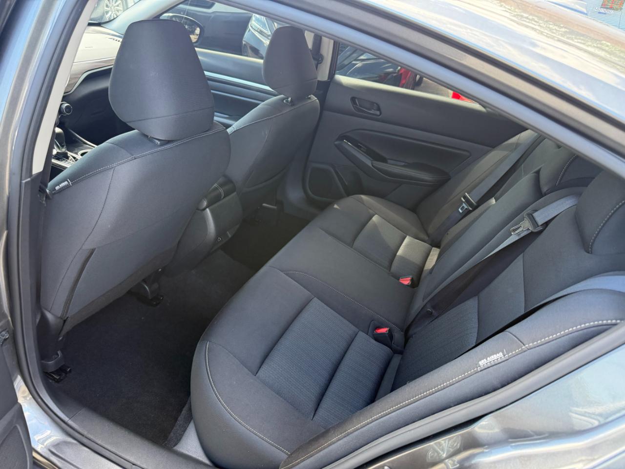Nissan Altima 2.5 SV Sedan 2023