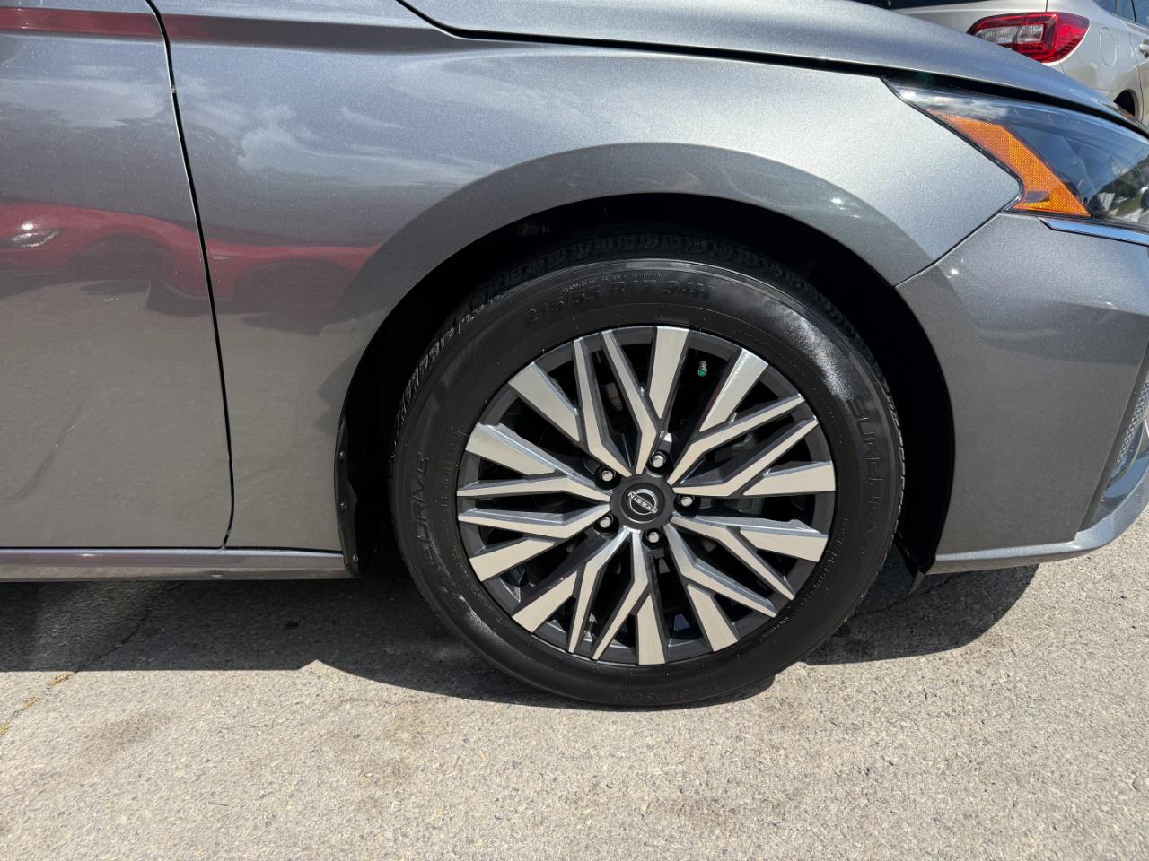 Nissan Altima 2.5 SV Sedan 2023