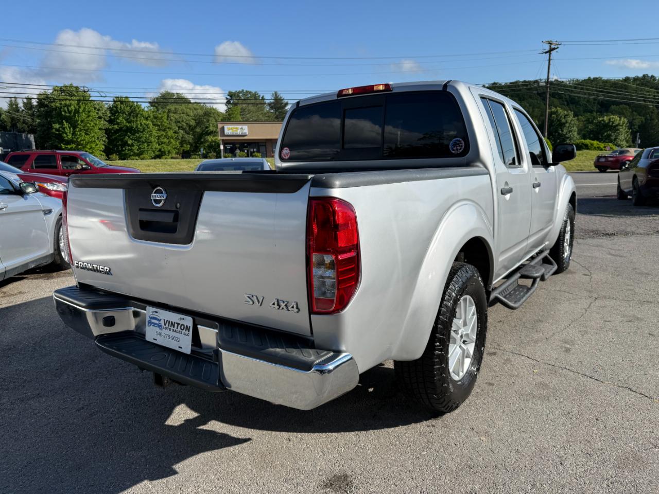 Nissan Frontier Crew Cab 4x4 SV V6 Auto 2018