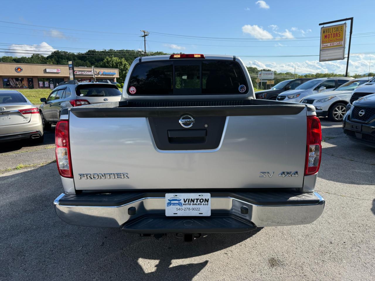 Nissan Frontier Crew Cab 4x4 SV V6 Auto 2018