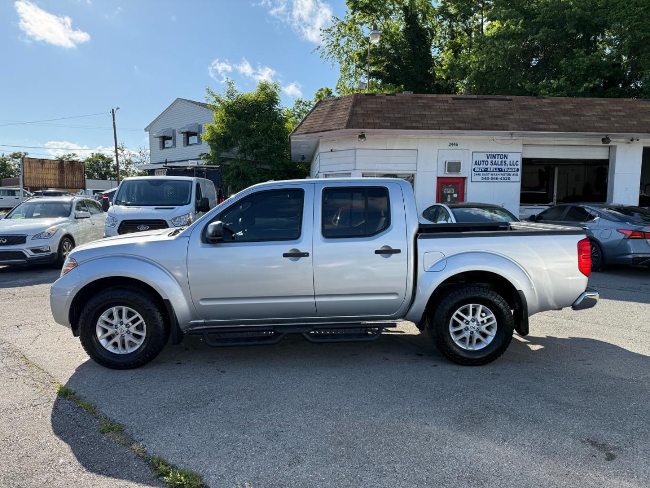Nissan Frontier Crew Cab 4x4 SV V6 Auto 2018
