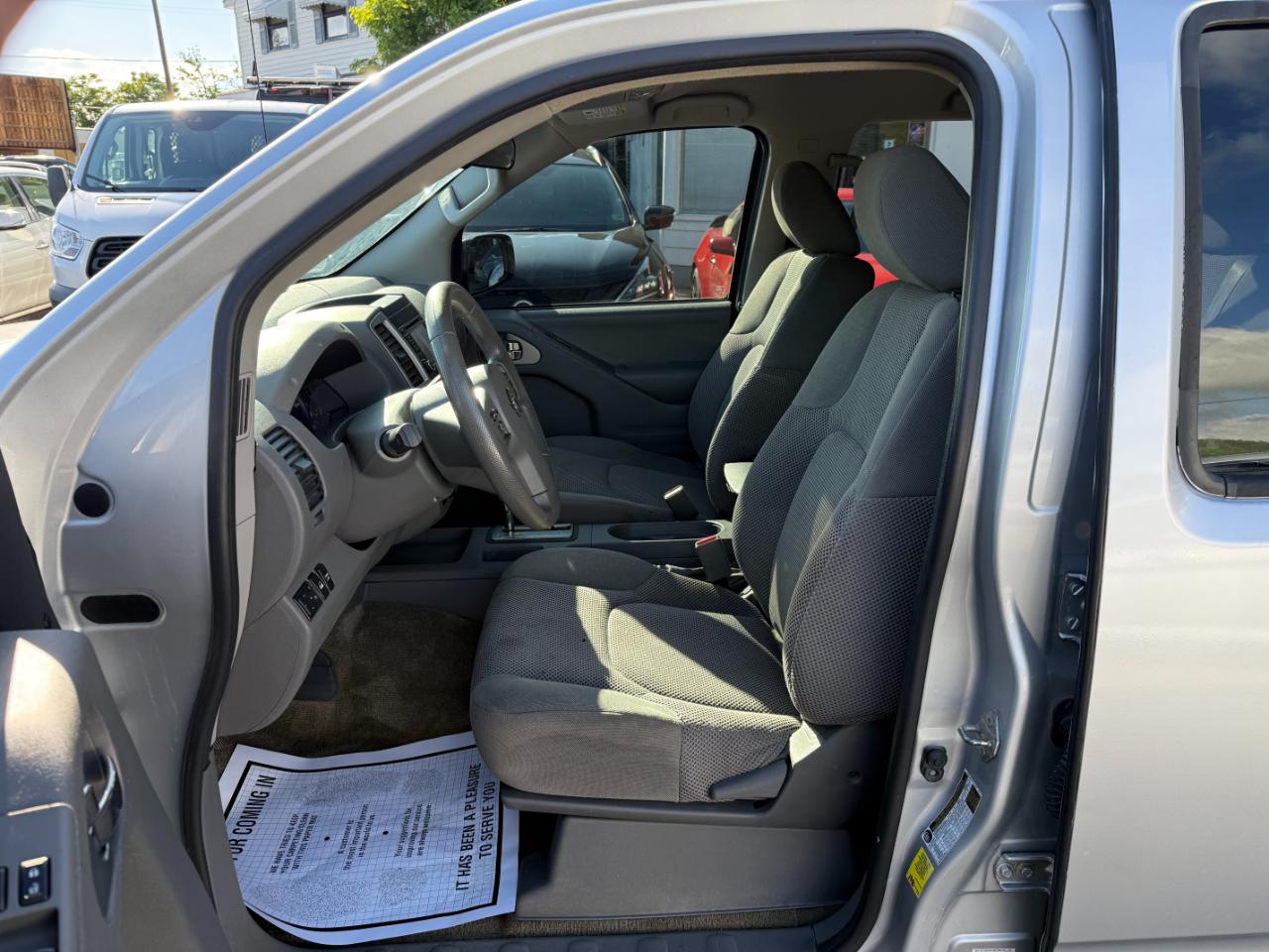 Nissan Frontier Crew Cab 4x4 SV V6 Auto 2018