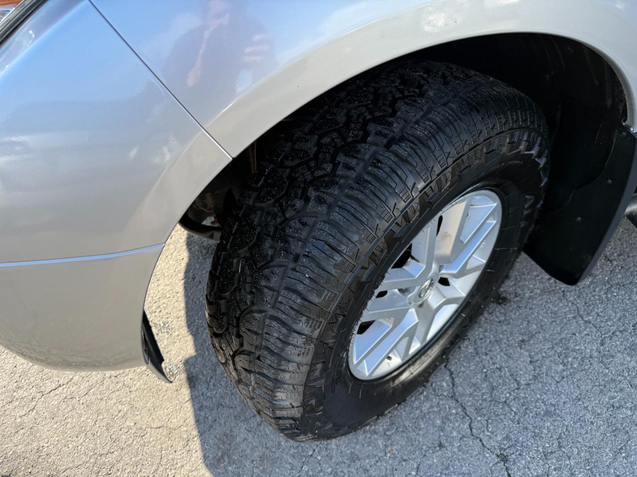 Nissan Frontier Crew Cab 4x4 SV V6 Auto 2018