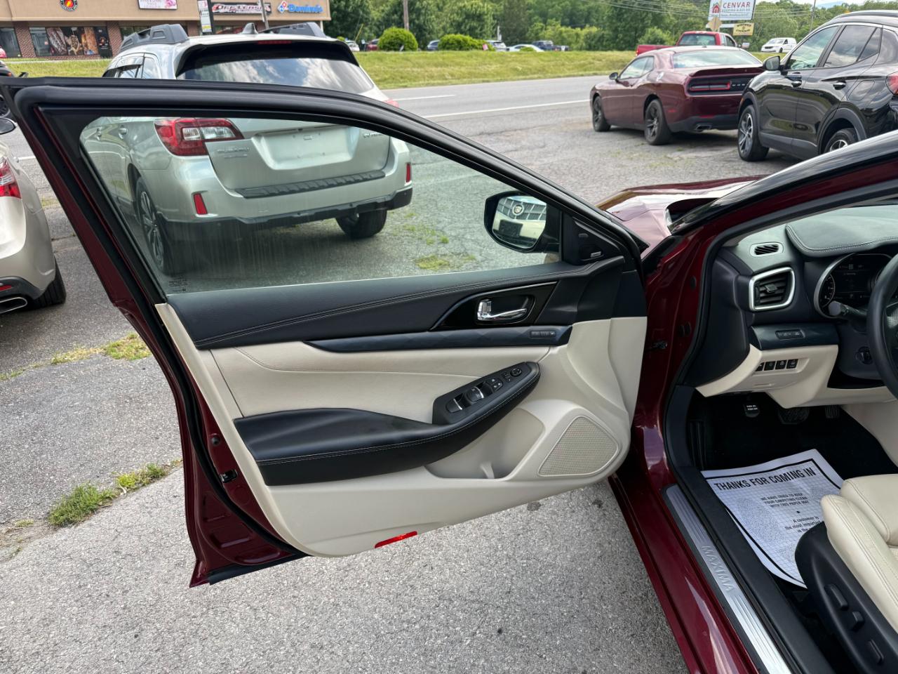Nissan Maxima Platinum 3.5L 2021