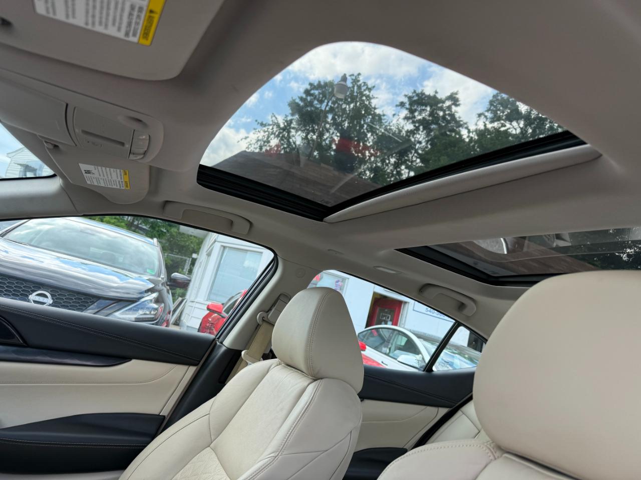 Nissan Maxima Platinum 3.5L 2021