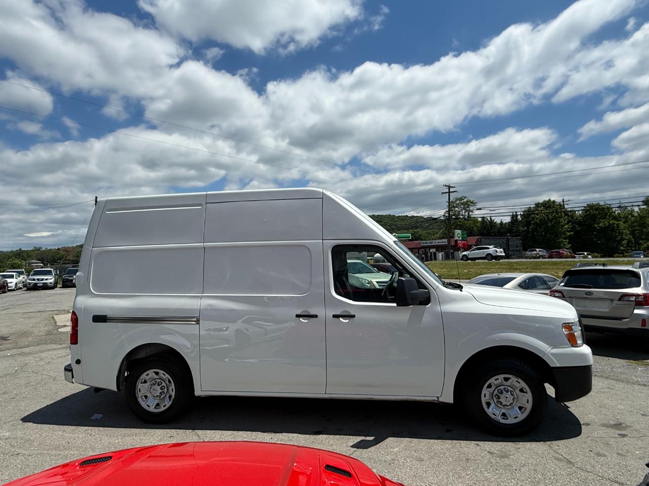Nissan NV Cargo NV2500 HD High Roof V6 SV 2021