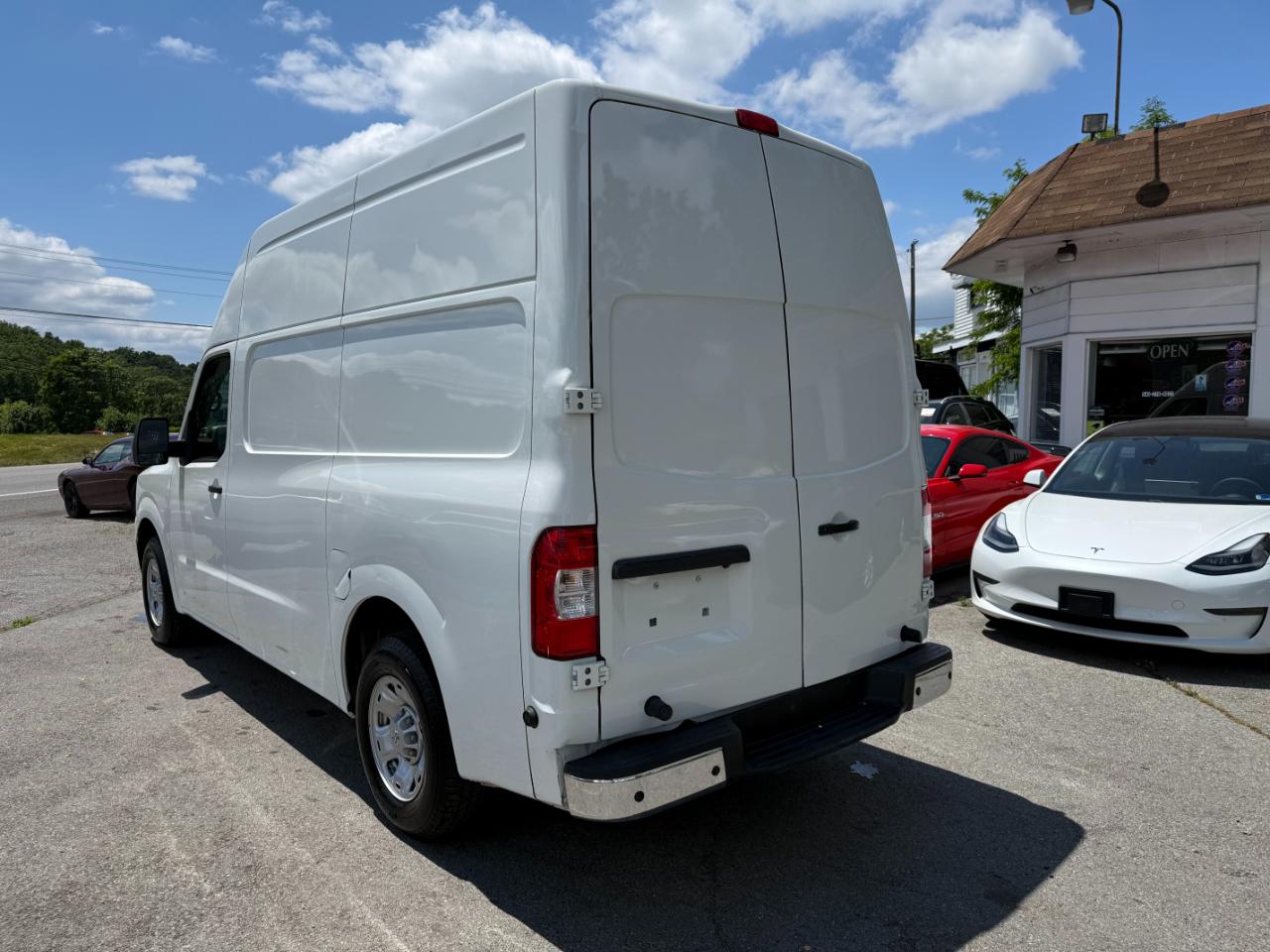 Nissan NV Cargo NV2500 HD High Roof V6 SV 2021