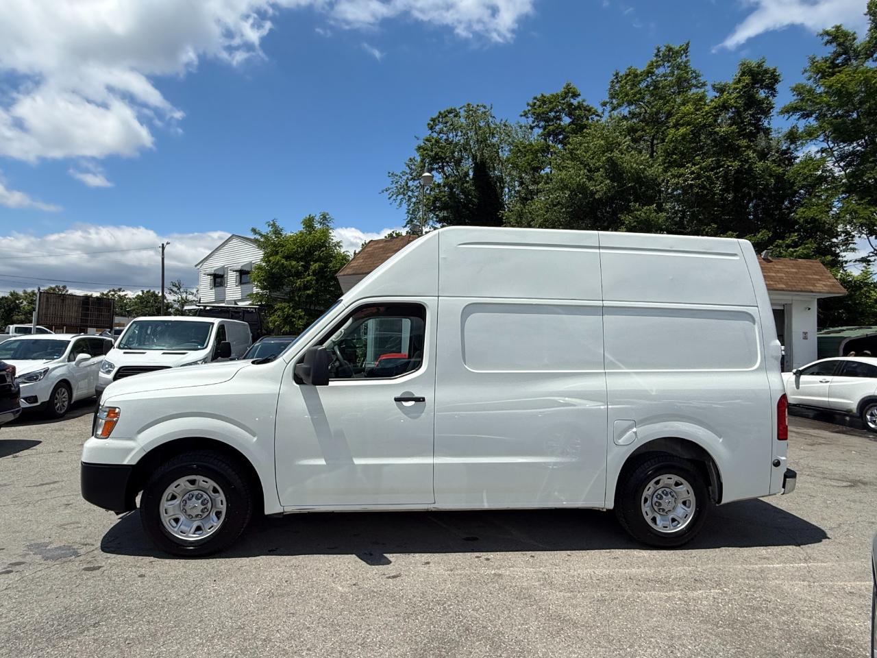 Nissan NV Cargo NV2500 HD High Roof V6 SV 2021