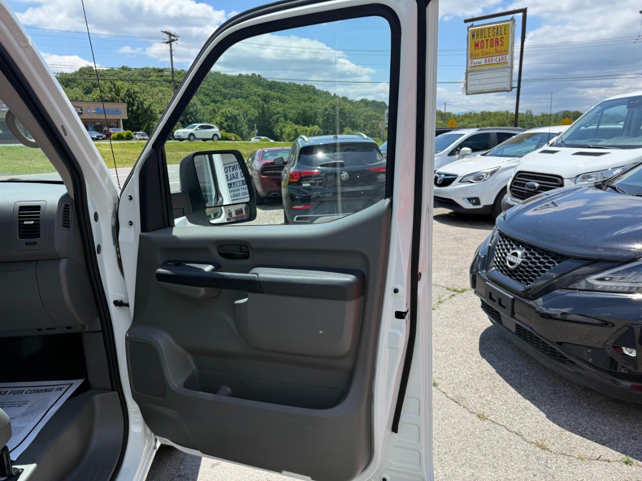 Nissan NV Cargo NV2500 HD High Roof V6 SV 2021