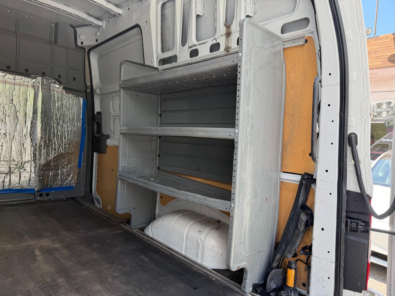 Nissan NV Cargo NV2500 HD High Roof V6 SV 2021