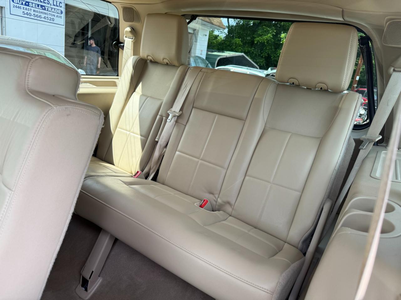 Lincoln Navigator 4WD Luxury 2010