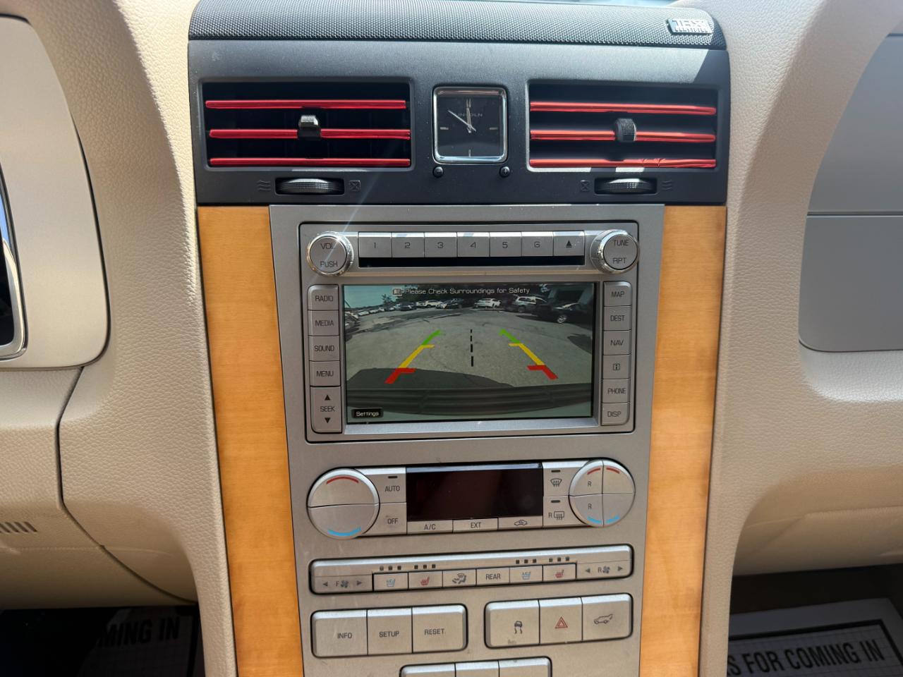 Lincoln Navigator 4WD Luxury 2010