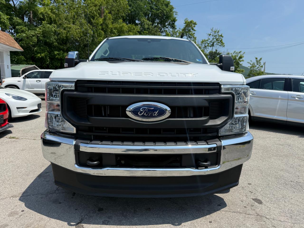 Ford Super Duty F-250 SRW XL 4WD Crew Cab 8' Box 2022