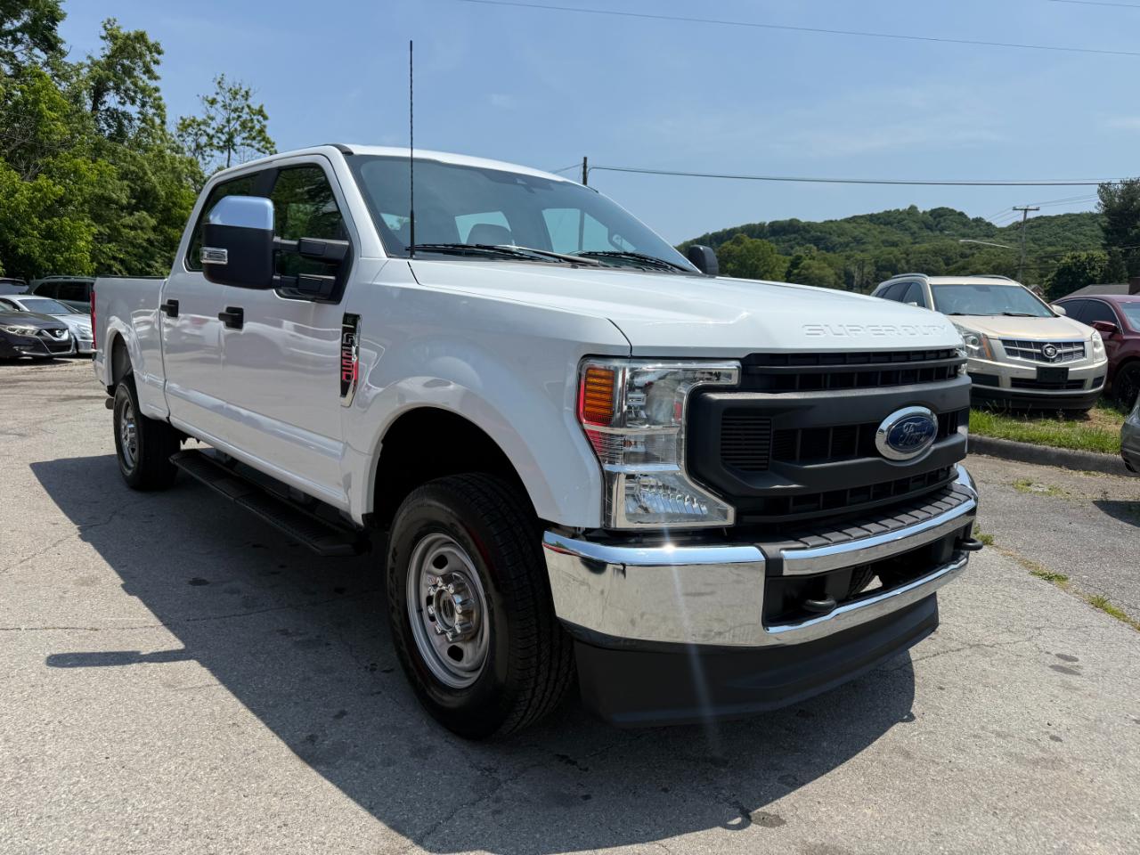 Ford Super Duty F-250 SRW XL 4WD Crew Cab 8' Box 2022