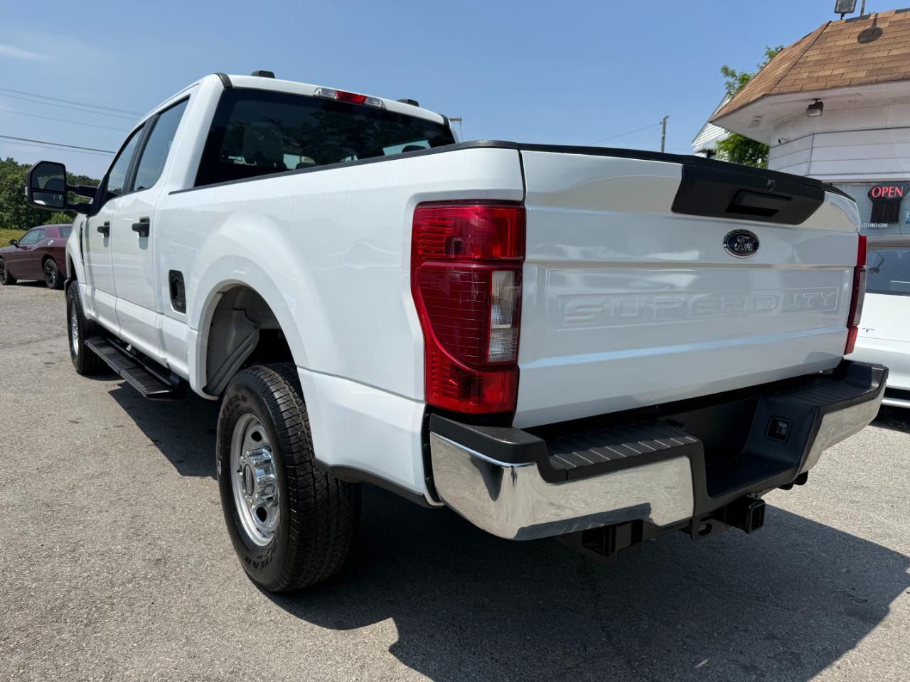 Ford Super Duty F-250 SRW XL 4WD Crew Cab 8' Box 2022