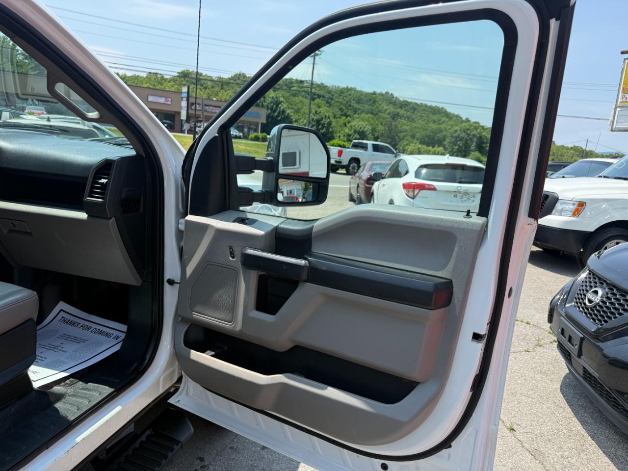 Ford Super Duty F-250 SRW XL 4WD Crew Cab 8' Box 2022