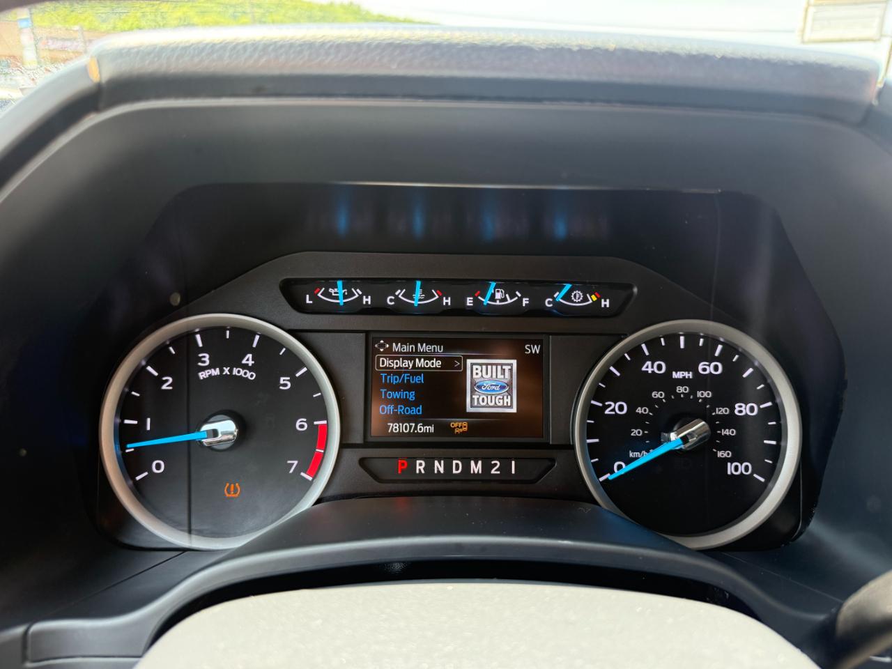 Ford Super Duty F-250 SRW XL 4WD Crew Cab 8' Box 2022