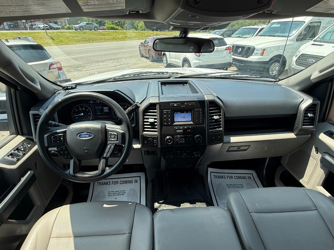 Ford Super Duty F-250 SRW XL 4WD Crew Cab 8' Box 2022