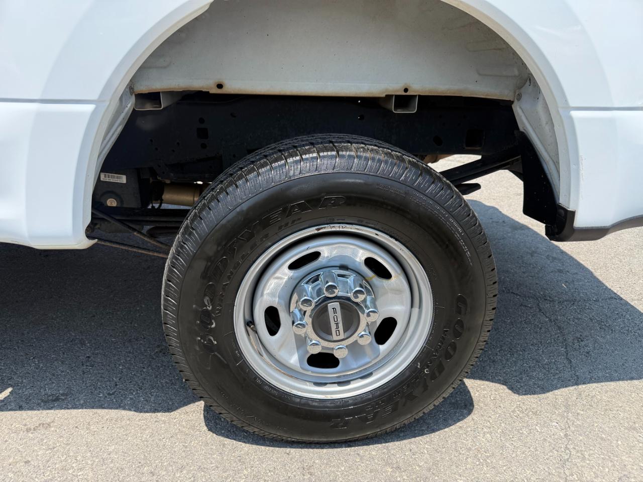 Ford Super Duty F-250 SRW XL 4WD Crew Cab 8' Box 2022