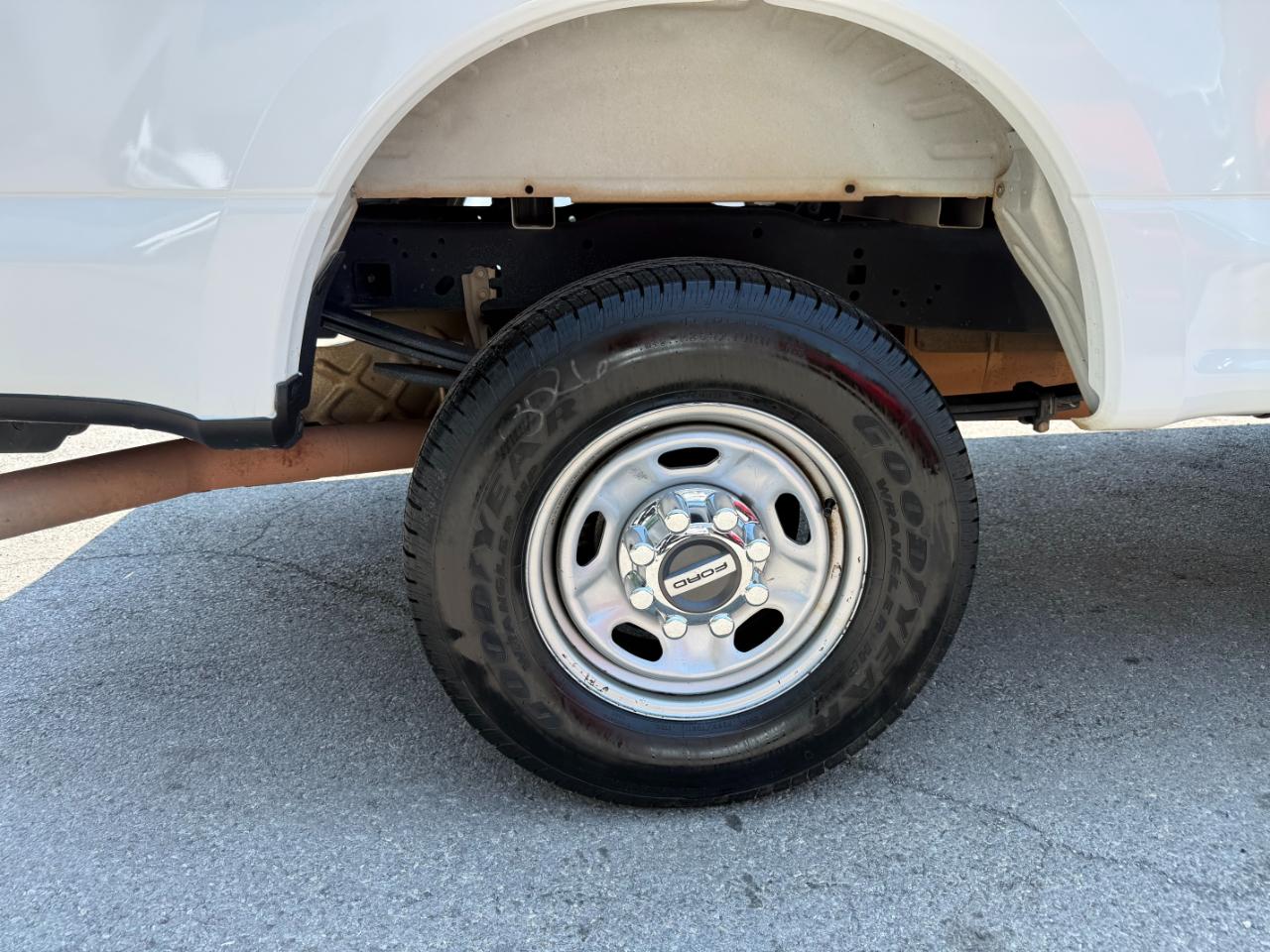 Ford Super Duty F-250 SRW XL 4WD Crew Cab 8' Box 2022