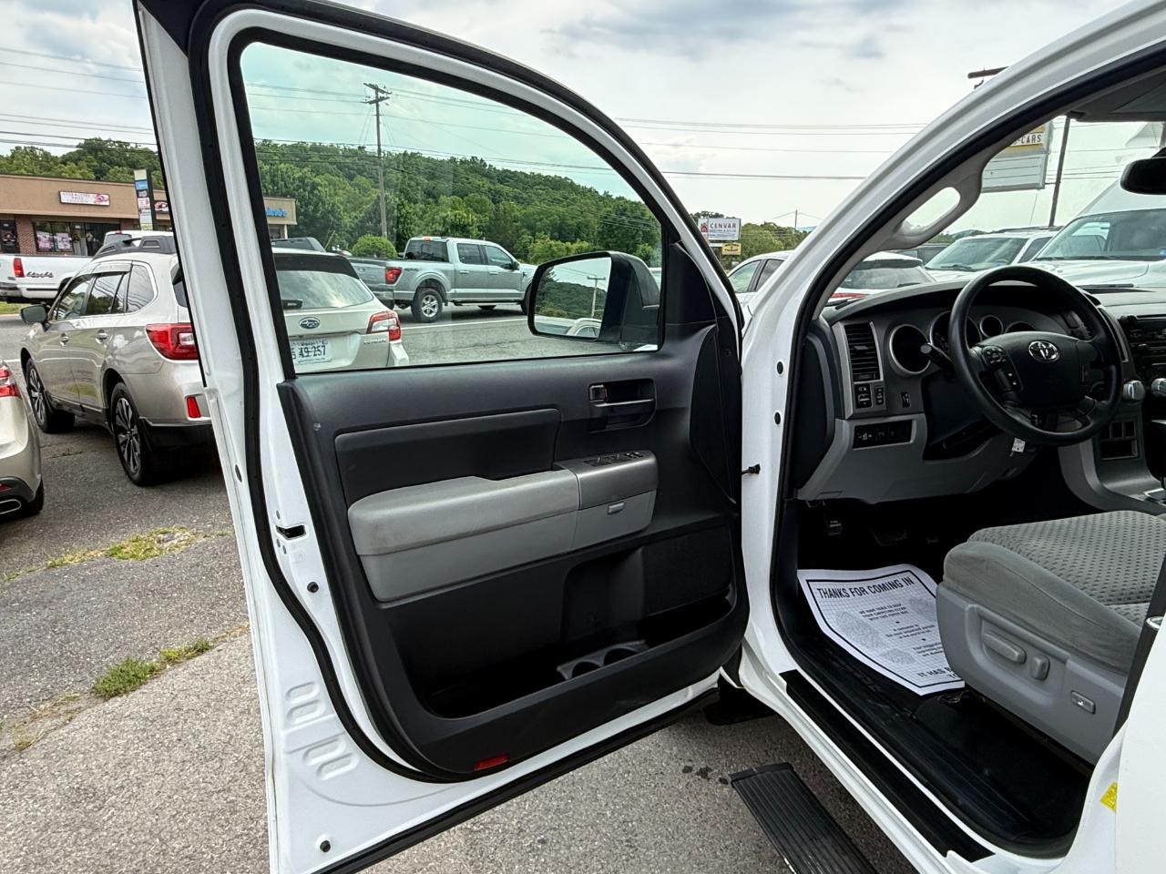 Toyota Tundra 4WD  2013
