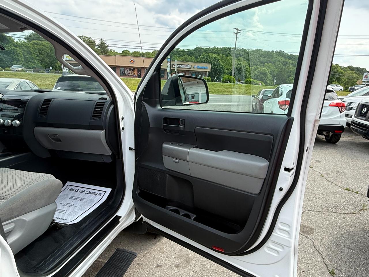 Toyota Tundra 4WD  2013