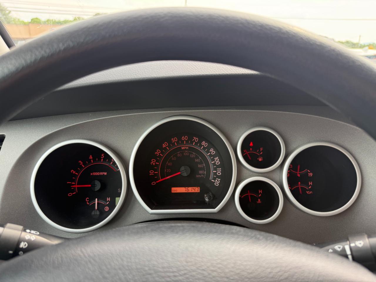 Toyota Tundra 4WD  2013